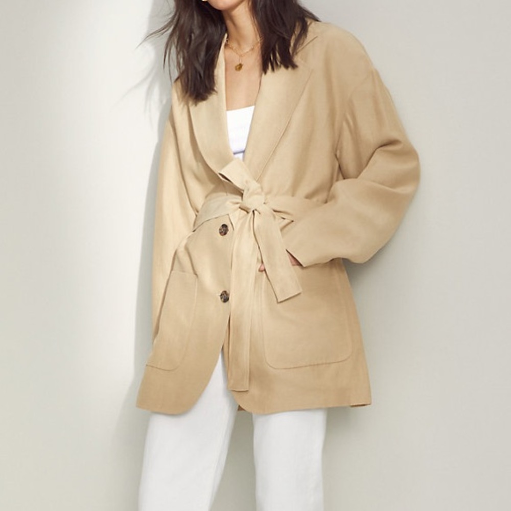 BNWT Aritzia Wilfred Beige Suite Jacket with tie